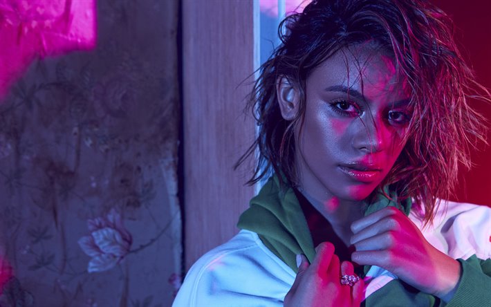 Ocean Song – Dinah Jane: traduzione e testo canzone