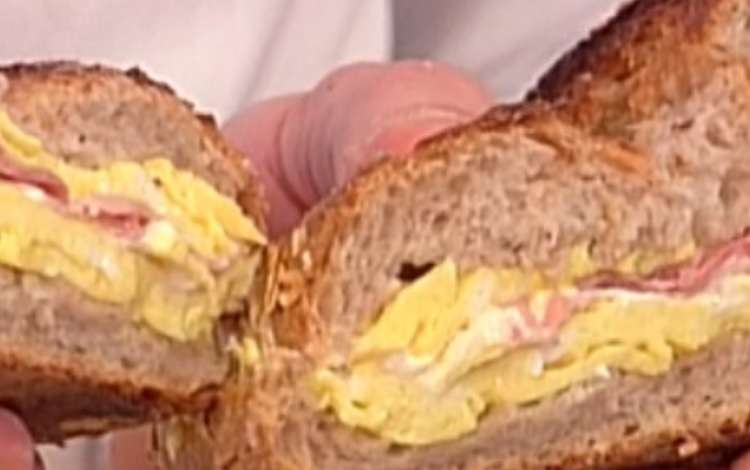 La prova del cuoco panino con frittata prosciutto e maionese