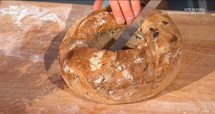 Ghirlanda di pane ai 3 impasti è sempre mezzogiorno